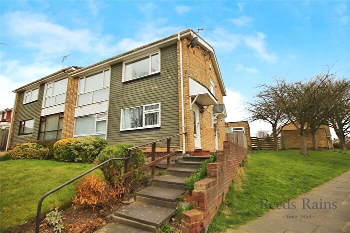 2 Bedroom Flat To Rent In Hillhead Parkway, Chapel House, Newcastle Upon Tyne, NE5