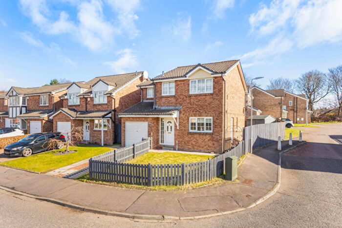 4 Bedroom Detached House For Sale In Martin Brae, Livingston, EH54