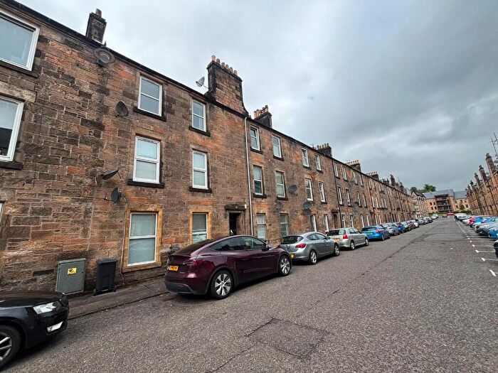 2 Bedroom Flat To Rent In Bruce Street, Stirling Town, Stirling, FK7