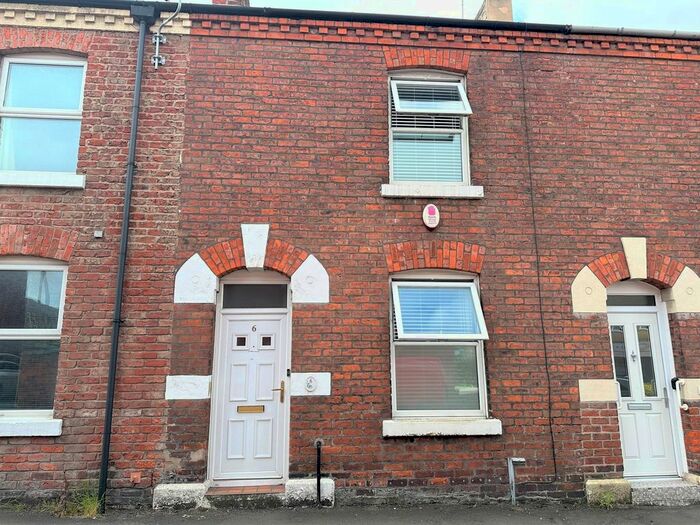 2 Bedroom Terraced House To Rent In Broad Street, Leyland, PR25