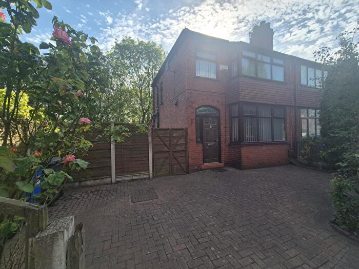 3 Bedroom House To Rent In Taylor Lane, Denton, M34