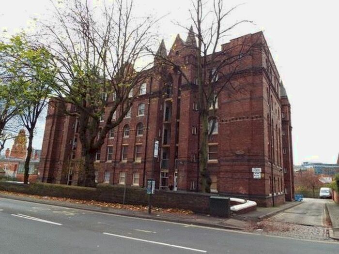 1 Bedroom Flat To Rent In Park View Court, City Skirts, Nottingham NG1
