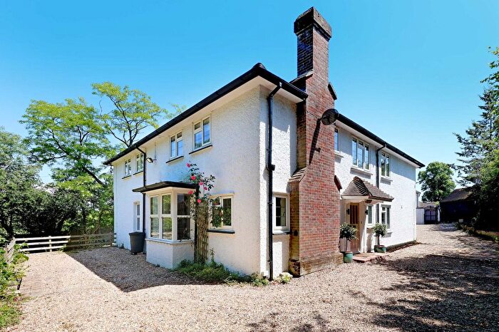 5 Bedroom Detached House For Sale In Treadaway Hill, Flackwell Heath, Buckinghamshire, HP10