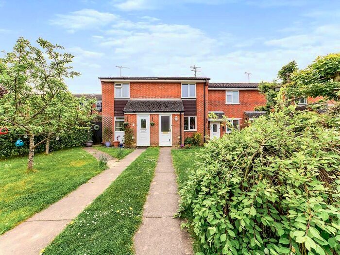 2 Bedroom Terraced House To Rent In Englefield, Horsham, RH12