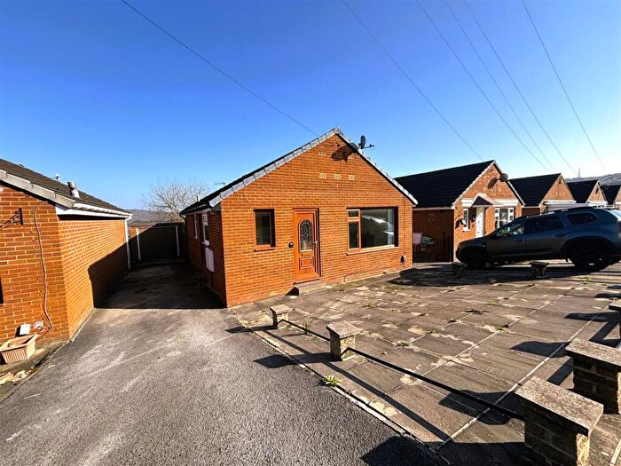2 Bedroom Detached Bungalow For Sale In Woodman Avenue, Elland, HX5