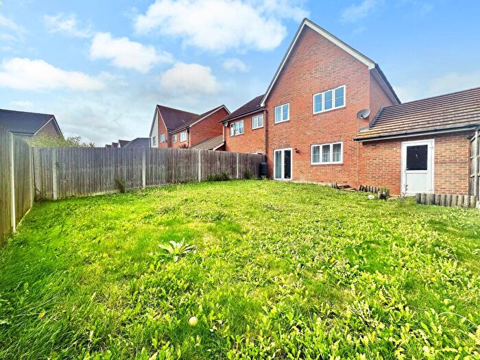 4 Bedroom Semi-Detached House To Rent In Briar Lane, Hoo, Rochester, Kent., ME3