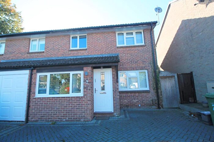 3 Bedroom Semi-Detached House To Rent In Newbridge, Netley Abbey, Southampton, SO31