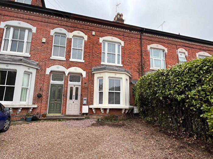 2 Bedroom Flat To Rent In Aylestone Road, Leicester, Leicestershire, LE2