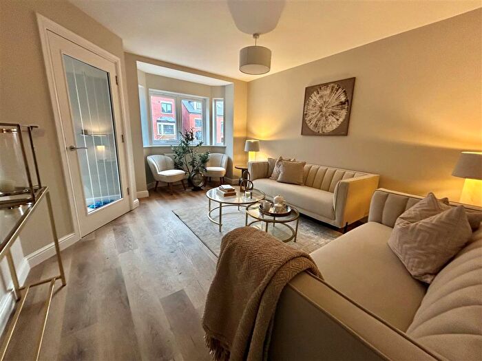 4 Bedroom House To Rent In Spondon Street, Nottingham, NG5