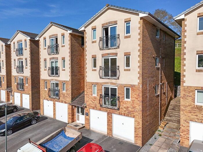 2 Bedroom Flat For Sale In Compton House, Trelissick Road, Paignton, TQ3