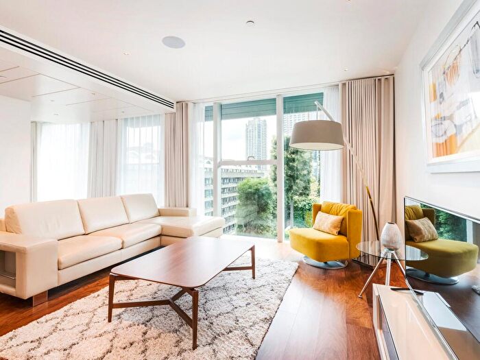 3 Bedroom Apartment To Rent In The Heron, Moor Lane, EC2Y