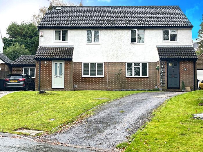3 Bedroom Semi Detached House To Rent In Springfield, East Grinstead, RH19