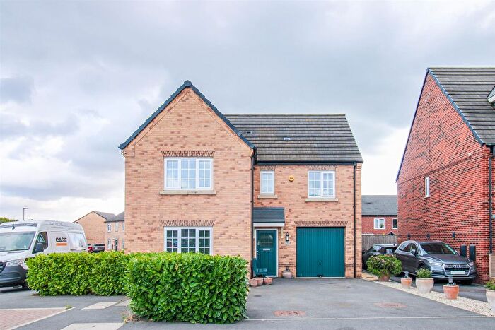 4 Bedroom Detached House For Sale In Benson Lane, Normanton, WF6