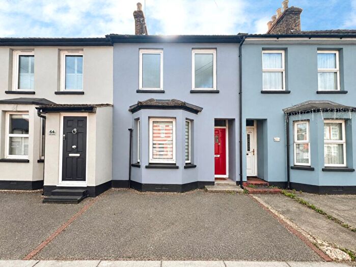 2 Bedroom Terraced House For Sale In Ash Road, Aldershot, Hampshire, GU12