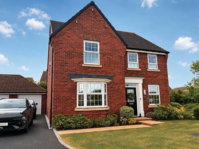 4 Bedroom Detached House For Sale In Mays Drive, Westbury, BA13