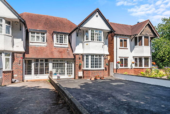 4 Bedroom Semi-Detached House For Sale In Large Semi Detached Family Home | Double Garage | Tree Lined Street | Highfield Road, Hall Green, B28