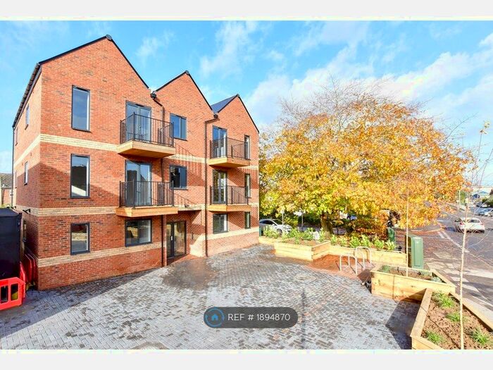 1 Bedroom Flat To Rent In Maidstone Road, Paddock Wood, Tonbridge, TN12