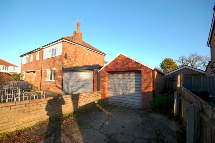 3 Bedroom Semi-Detached House To Rent In Ryland Avenue, Poulton-Le-Fylde, FY6