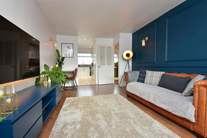 1 Bedroom Apartment For Sale In Duloe Road, Duloe, PE19