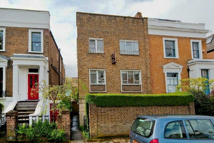 Studio To Rent In Rochester Terrace, Camden, NW1