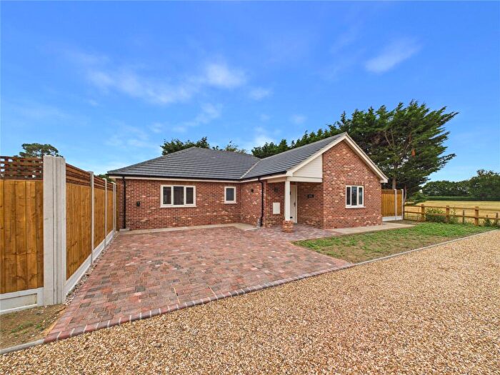 3 Bedroom Bungalow For Sale In Harwich Road, Little Clacton, Clacton-on-Sea, Essex, CO16