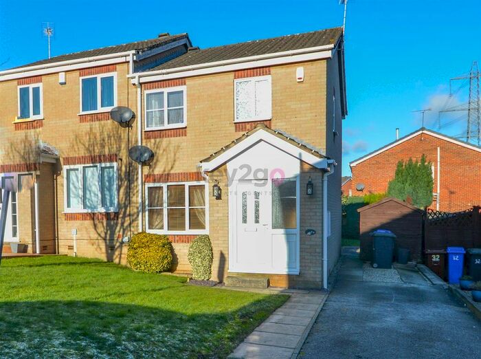 3 Bedroom Semi-Detached House To Rent In Meadow Gate Avenue, Sothall, S20