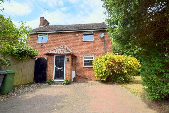 3 Bedroom Detached House To Rent In Montrose Avenue, Datchet, Slough, Berkshire, SL3