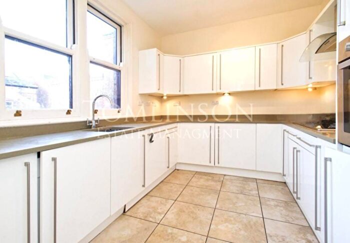 8 Bedroom Semi-Detached House To Rent In Derby Road, Lenton, Nottingham, NG7