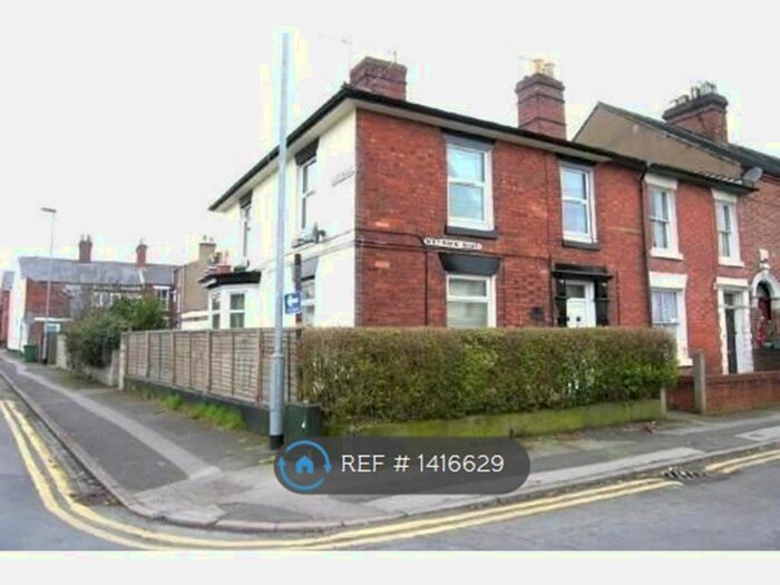 2 Bedroom Flat To Rent In Meyrick Road, Stafford, ST17