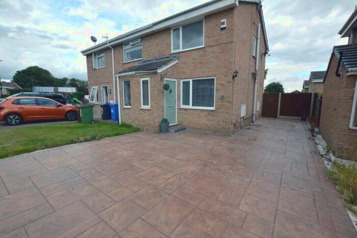 2 Bedroom Semi-Detached House To Rent In Welbury Gardens, Sheffield, S20