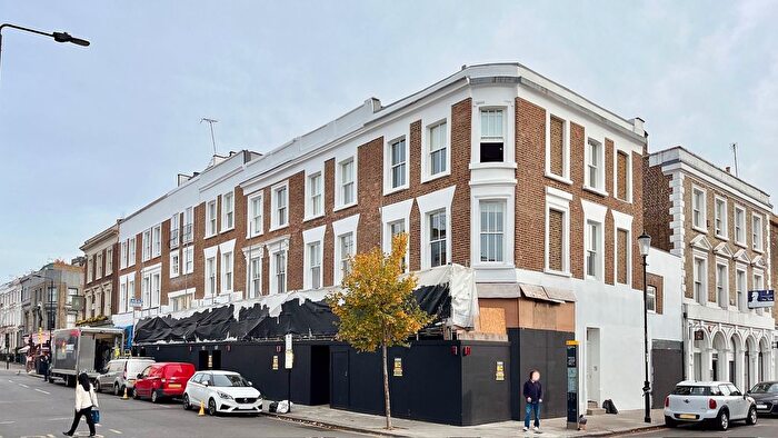 3 Bedroom Flat To Rent In Westbourne Park Road, London, W11