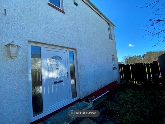 2 Bedroom Semi-Detached House To Rent In Duncan Court, Kilmarnock, KA3