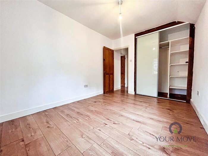 1 Bedroom Flat To Rent In Kings Road, London Colney, St. Albans, Hertfordshire, AL2