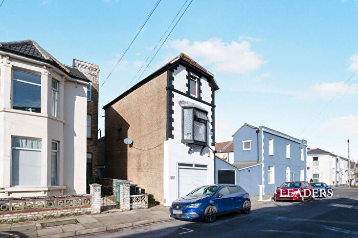 4 Bedroom House To Rent In Worthing Road, Southsea, PO5