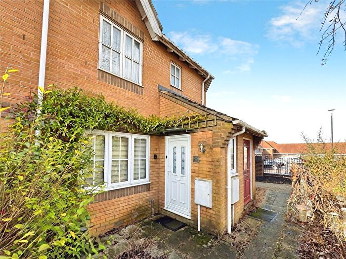 2 Bedroom Maisonette For Sale In Chamberlain Close, Church Langley, Harlow, Essex, CM17