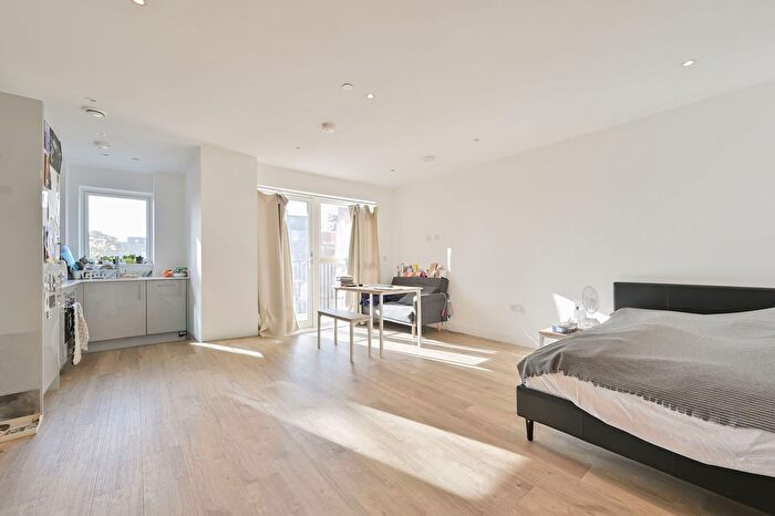 Studio For Sale In St Johns Road, Harrow, Harrow, HA1