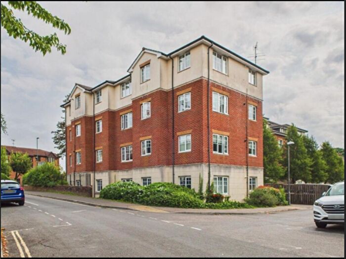 2 Bedroom Apartment To Rent In Kennedy Road, Horsham, RH13
