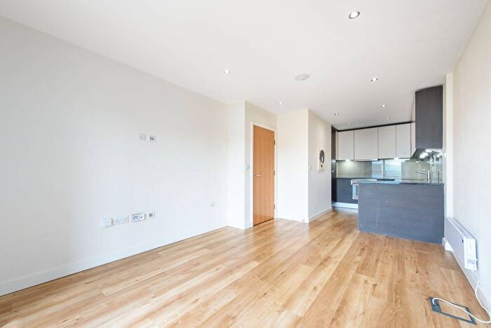 2 Bedroom Flat To Rent In Heritage Avenue, Colindale, London, NW9