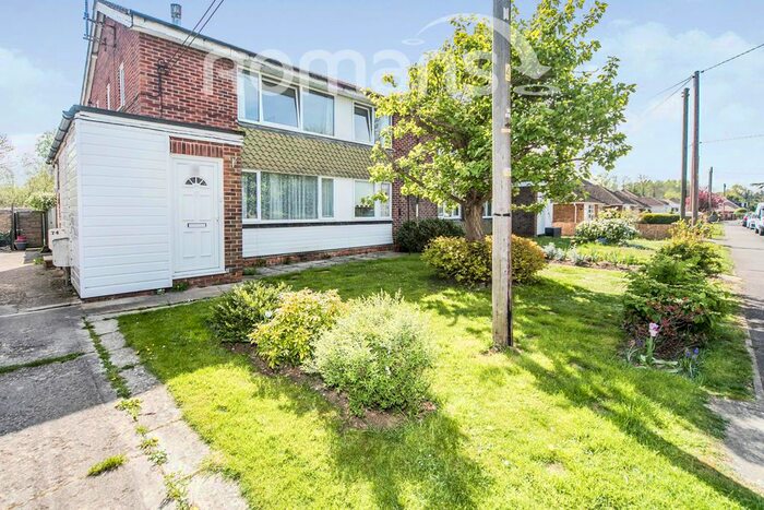 2 Bedroom Maisonette To Rent In Colemans Moor Road, Woodley, Reading, RG5
