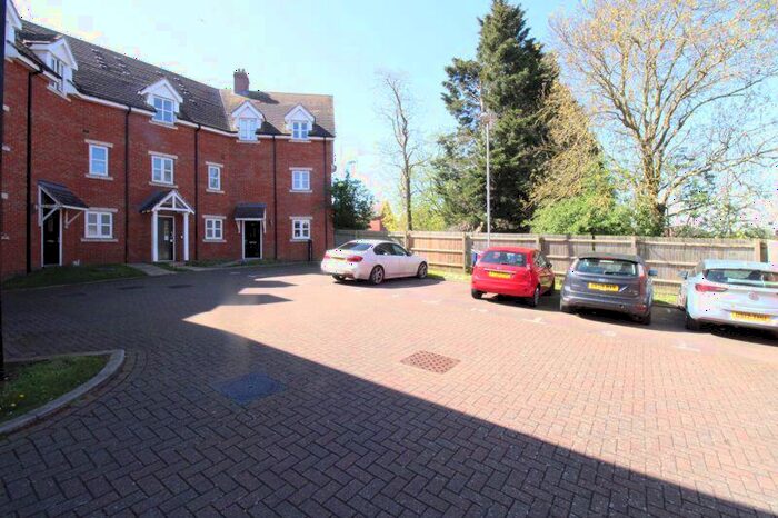 2 Bedroom Flat For Sale In Conder Boulevard, New Cardington, MK42