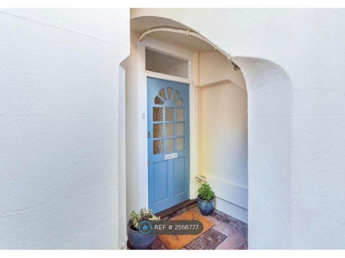 1 Bedroom Flat To Rent In Buckingham Road, Brighton, BN1