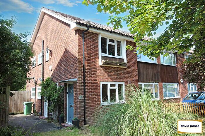 2 Bedroom Maisonette To Rent In Southborough Lane, Bromley, BR2