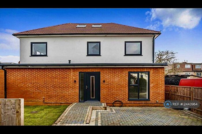 3 Bedroom Detached House To Rent In Northdown Close, Ruislip, HA4