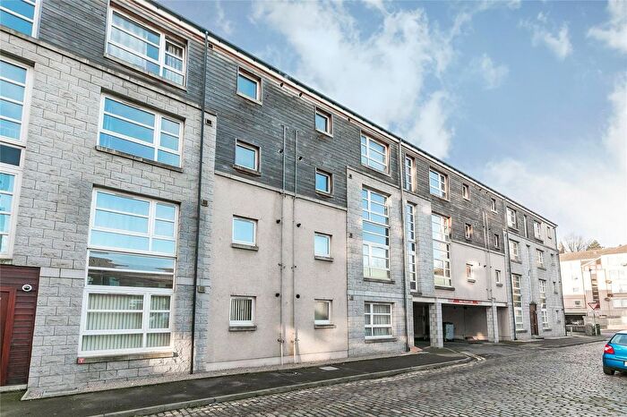 2 Bedroom Flat To Rent In James Street, Aberdeen, AB11