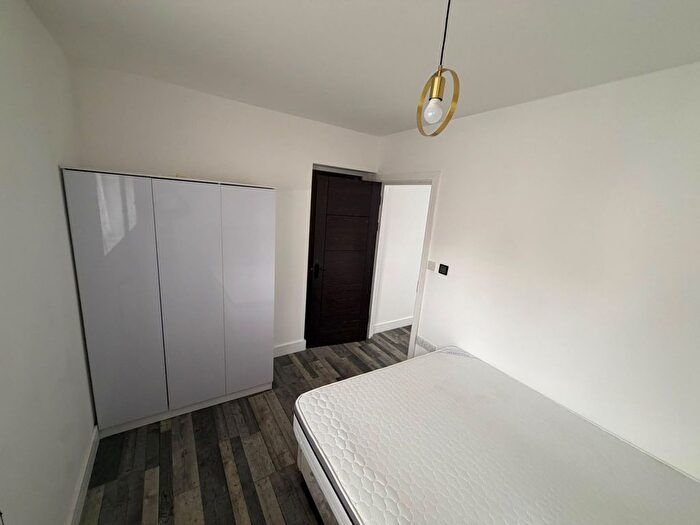 1 Bedroom Flat To Rent In Chadwel Heath, RM6