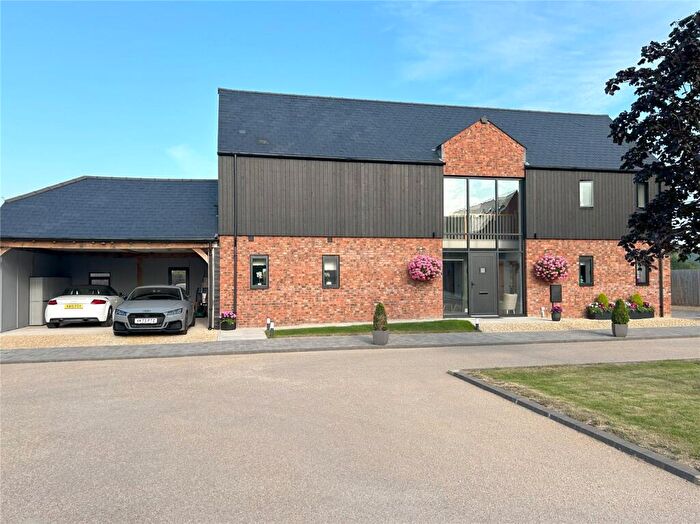 4 Bedroom Detached House For Sale In Walnut Gardens, Norton, Gloucester, GL2