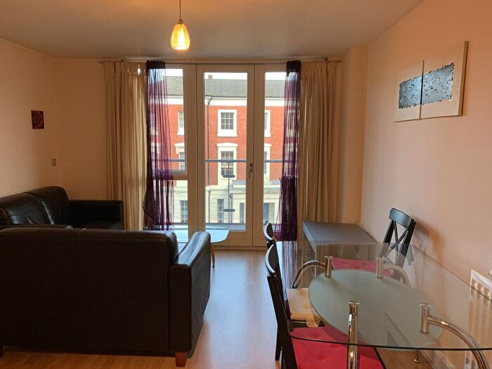 2 Bedroom Apartment To Rent In Bath Row, Birmingham, B15