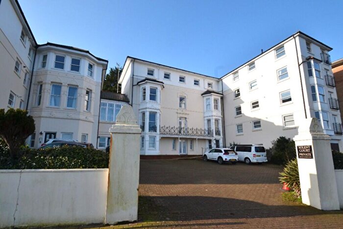 2 Bedroom Flat For Sale In Esplanade, Ryde, Isle Of Wight, PO33