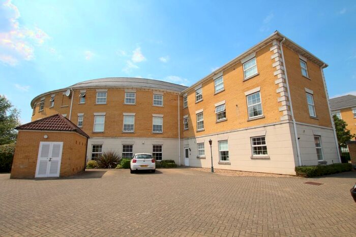3 Bedroom Apartment To Rent In Queen Elizabeth Court, Greenwich Way, Waltham Abbey, EN9