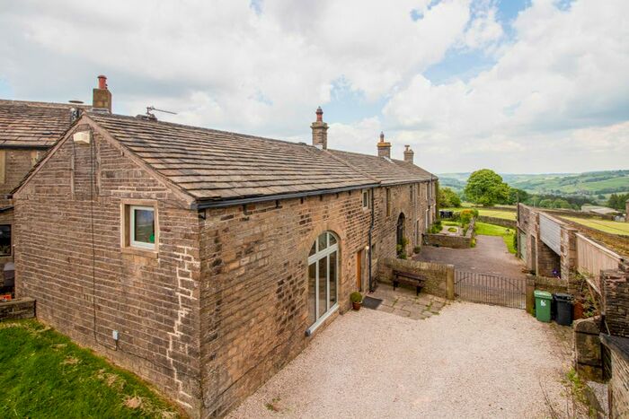 3 Bedroom Barn Conversion For Sale In Meal Hill Road, Holme, Holmfirth, HD9
